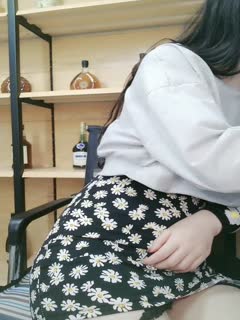萌妹子女友同意啪啪秀被插得叫爸爸呻吟给力献给兄弟们